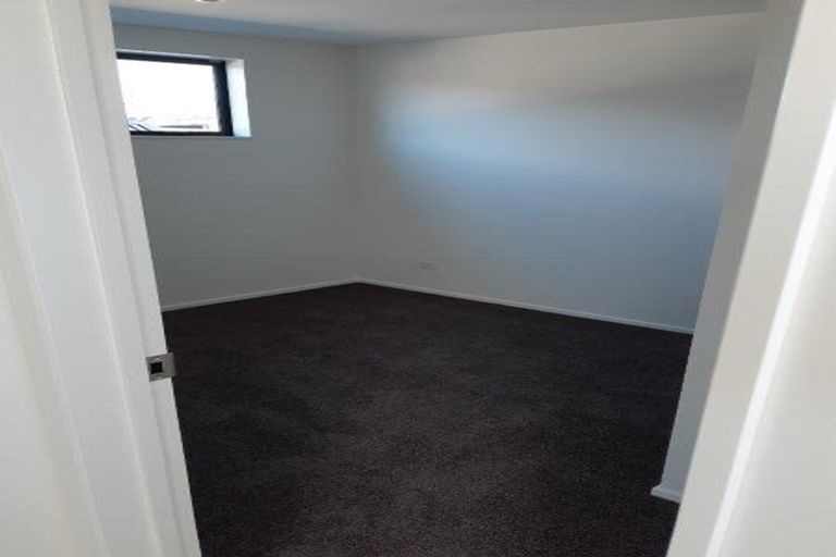 Photo of property in 6 Matakanui Lane, Wanaka, 9305