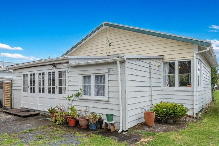 Photo of property in 59 Valley Road, Hikurangi, 0114