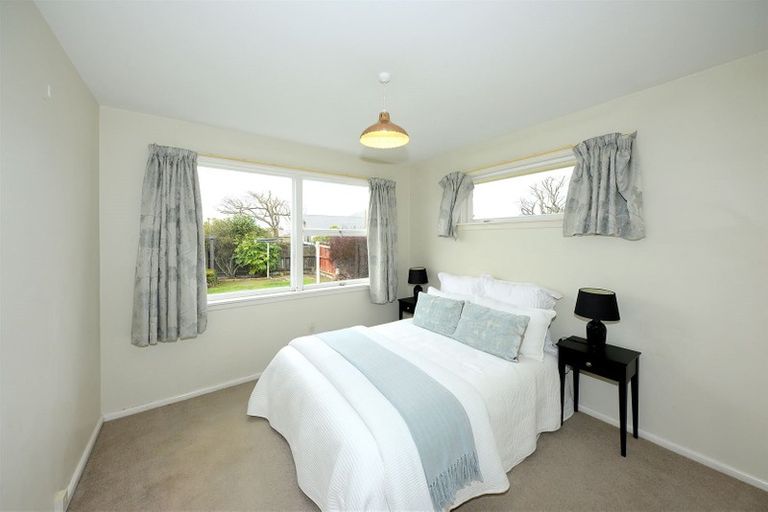 Photo of property in 34 Deepdale Street, Burnside, Christchurch, 8053