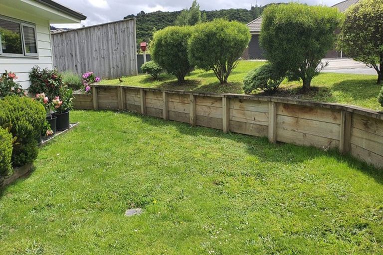 Photo of property in 28 Sunstone Crescent, Brown Owl, Upper Hutt, 5018