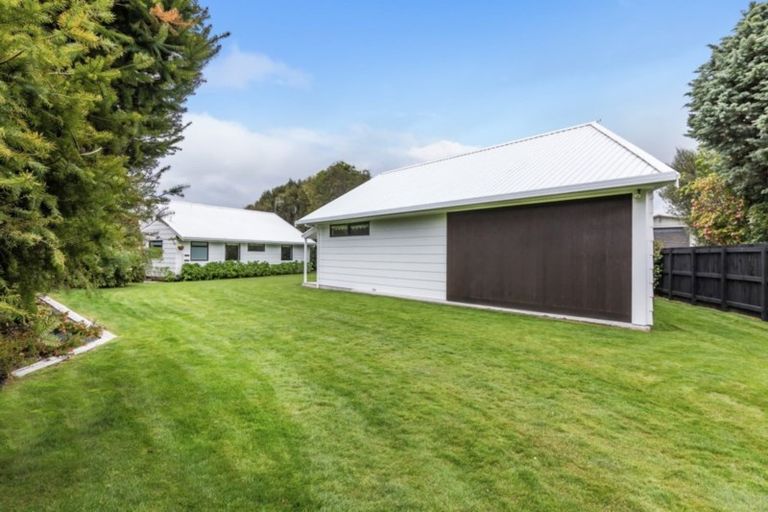 Photo of property in 28 Candu Lane, Kinloch, Taupo, 3377