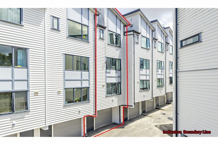 Photo of property in 301 Murphys Road, Flat Bush, Auckland, 2019