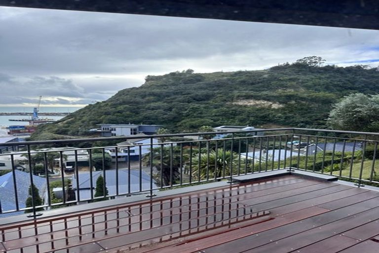 Photo of property in 4 Karaka Road, Bluff Hill, Napier, 4110