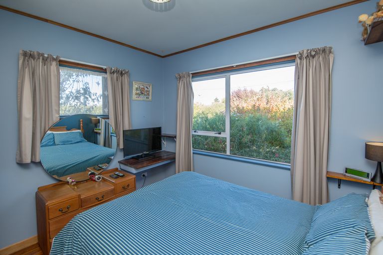 Photo of property in 332 Waterloo Road, Islington, Christchurch, 8042