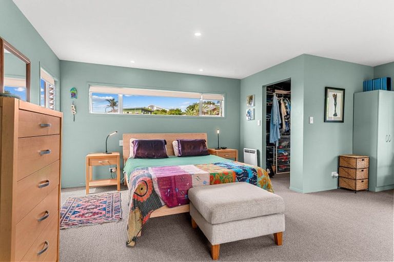 Photo of property in 42 Cheviot Street, Mangawhai Heads, Mangawhai, 0505