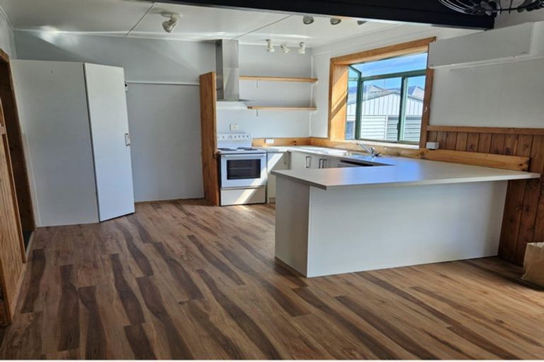 Photo of property in 2 Outram Street, Ahuriri, Napier, 4110