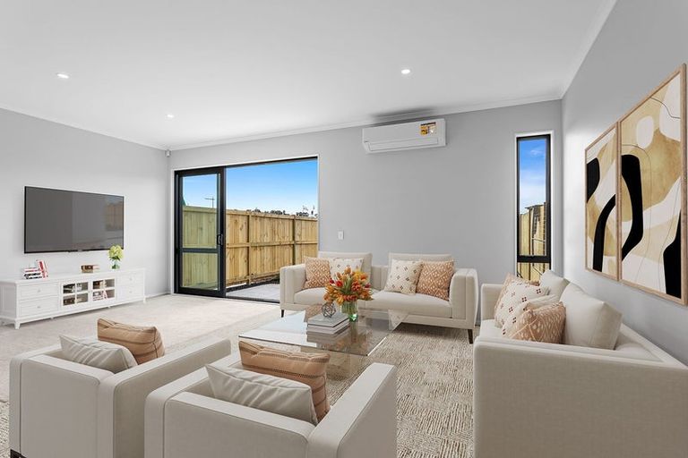 Photo of property in 28 Cambie Avenue, Red Beach, 0932