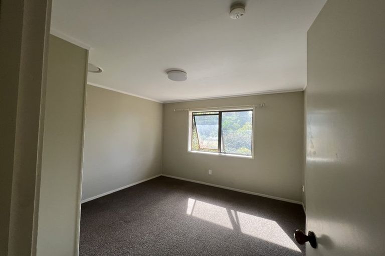 Photo of property in 121 Chamberlain Road, Massey, Auckland, 0614