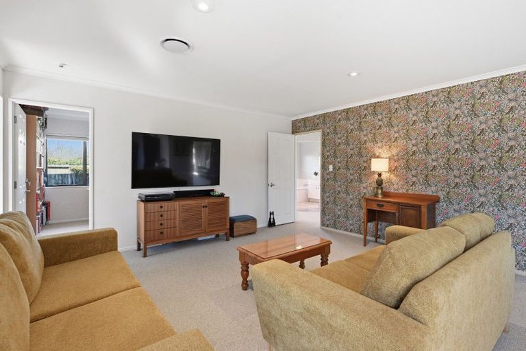 Photo of property in 53 Tawavale Street, Pukehangi, Rotorua, 3015
