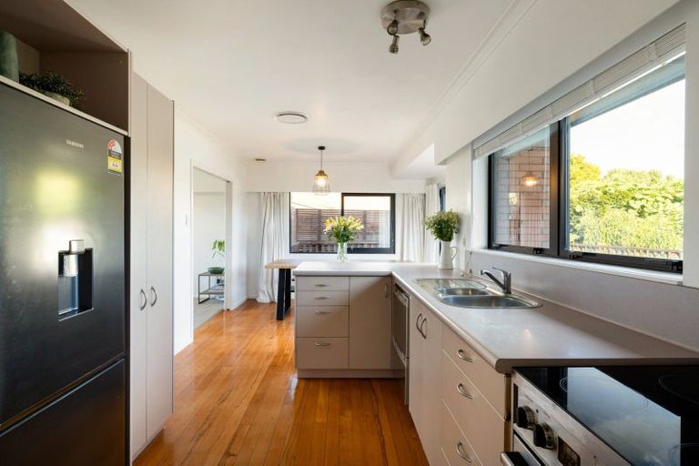 Photo of property in 36 Chedworth Avenue, Chedworth, Hamilton, 3210