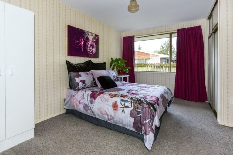 Photo of property in 11 Torlesse Crescent, Darfield, 7510