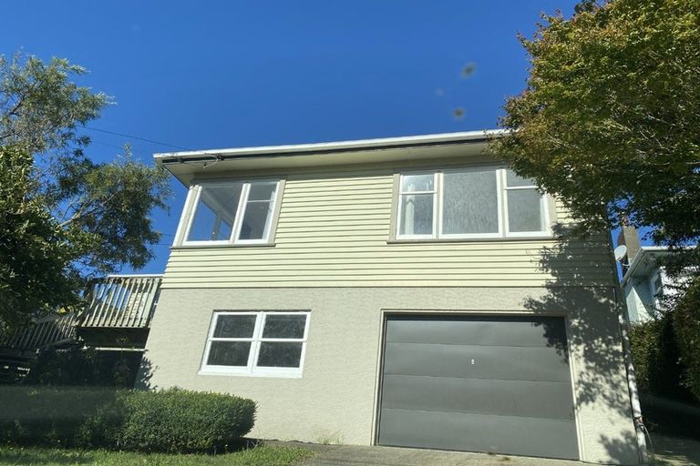 Photo of property in 11 Huia Street, Tawa, Wellington, 5028