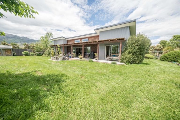 Photo of property in 94 Newcastle Road, Hawea Flat, Wanaka, 9382