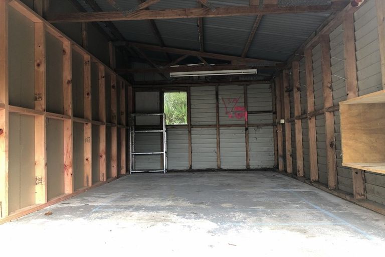 Photo of property in 3 Eagleson Street, Northcross, Auckland, 0632