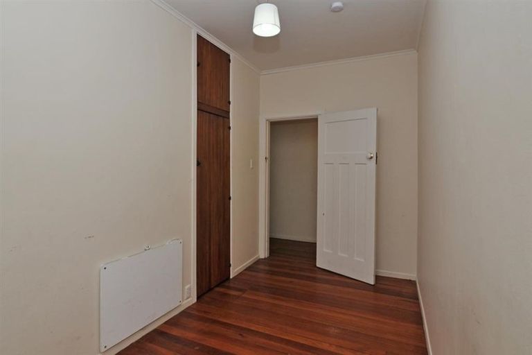 Photo of property in 218 Coutts Street, Rongotai, Wellington, 6022