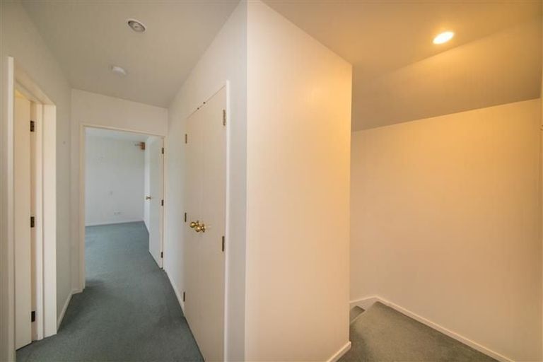 Photo of property in 32 Stewart Crescent, Hokowhitu, Palmerston North, 4410