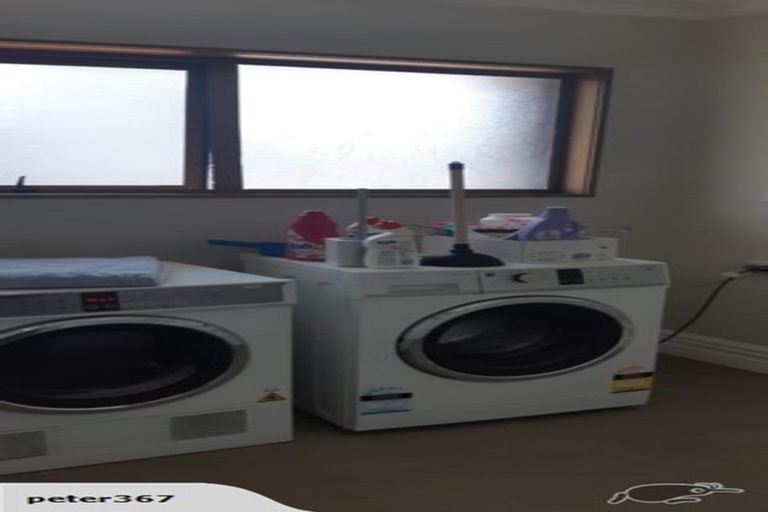 Photo of property in 1/46 Lyons Avenue, Murrays Bay, Auckland, 0630