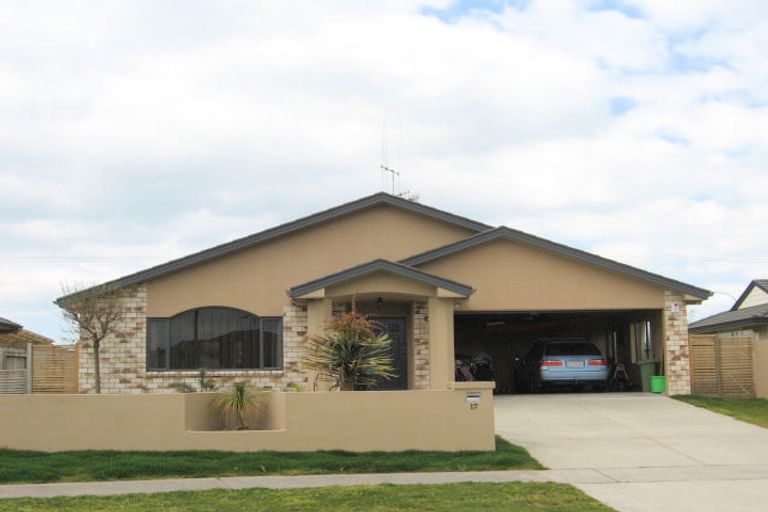 Photo of property in 17 Carlsberg Place, Papamoa Beach, Papamoa, 3118