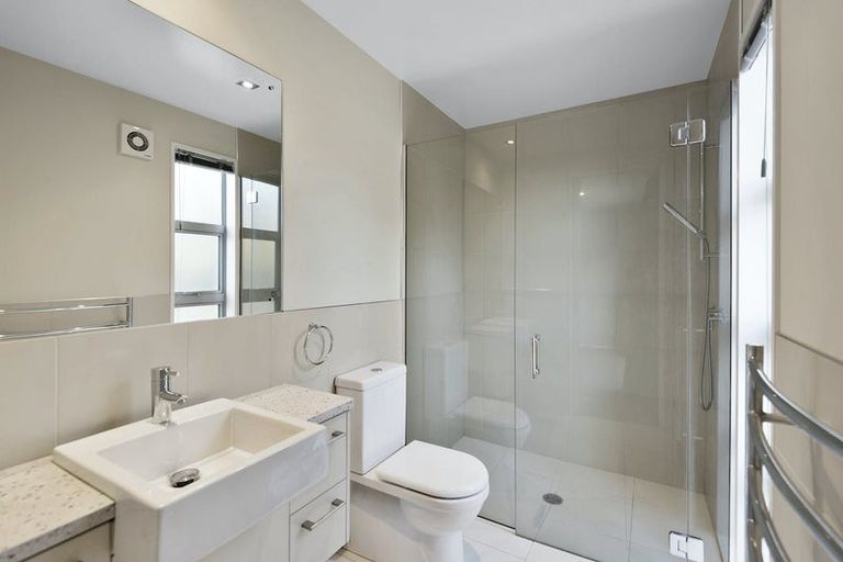 Photo of property in 72 Wai-iti Terrace, Bryndwr, Christchurch, 8052