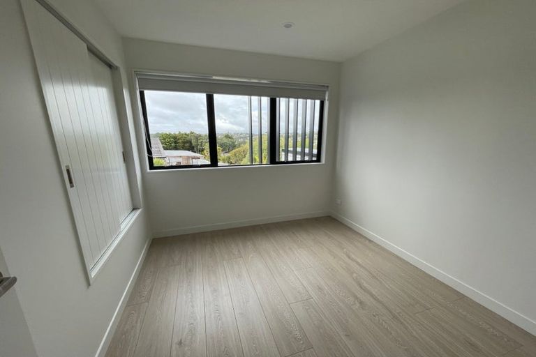 Photo of property in 29 Windy Ridge Road, Glenfield, Auckland, 0629