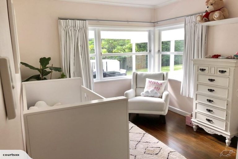 Photo of property in 9 The Close, Greenhithe, Auckland, 0632