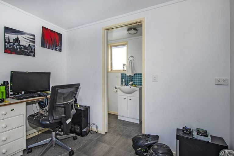 Photo of property in 13 Boswell Street, Te Kamo, Whangarei, 0112