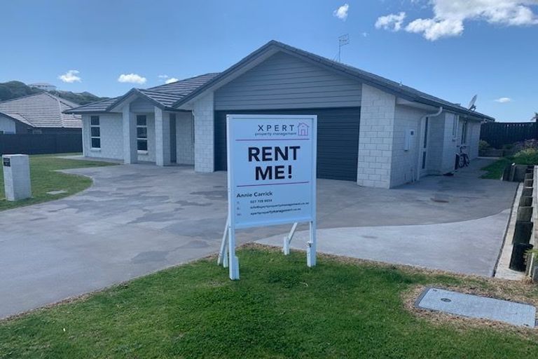 Photo of property in 2 Lakeside Terrace, Omokoroa, 3114