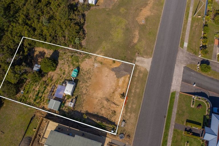 Photo of property in 116 Centennial Drive, Whitianga, 3510
