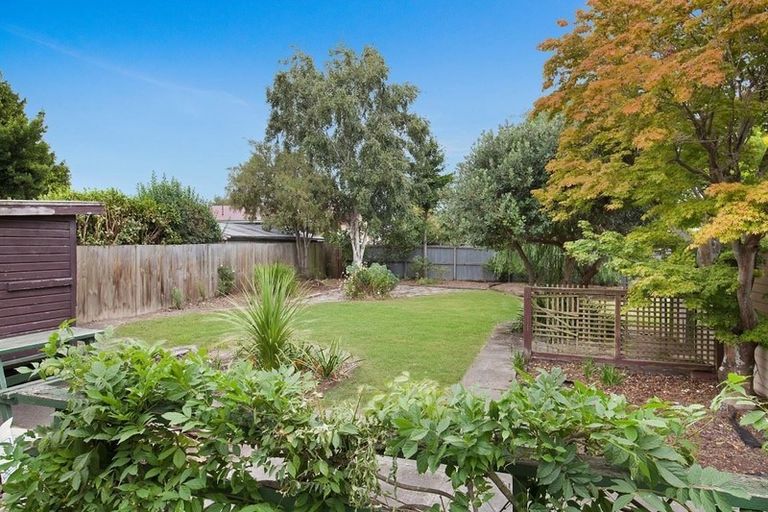Photo of property in 15 Hounslow Street, Ilam, Christchurch, 8041