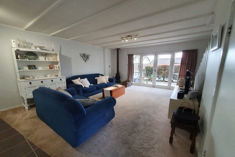 Photo of property in 2/36 Koromiko Street, New Lynn, Auckland, 0600