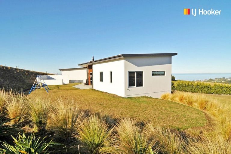 Photo of property in 25 Kayforce Road, Ocean View, Dunedin, 9035