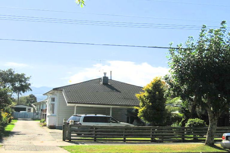Photo of property in 40 Seddon Street, Wallaceville, Upper Hutt, 5018