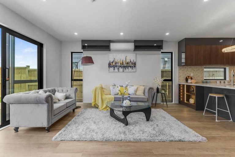 Photo of property in 14 Kapeta Lane, Karaka, Papakura, 2113