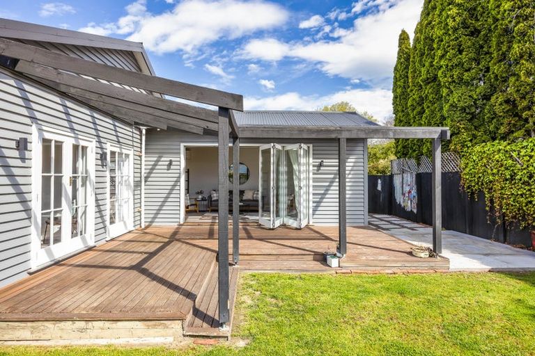 Photo of property in 2/151 Idris Road, Strowan, Christchurch, 8052