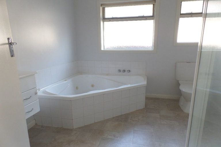 Photo of property in 265 Weston Road, Mairehau, Christchurch, 8052