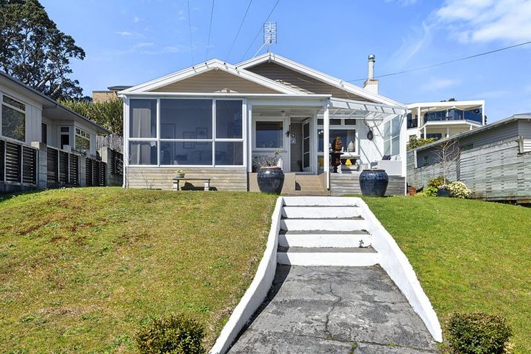 Photo of property in 11 Burns Street, Westown, New Plymouth, 4310