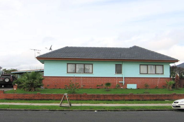 Photo of property in 18 Ranfurly Road, Alfriston, Auckland, 2105