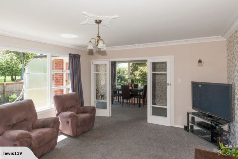 Photo of property in 51 Maidstone Road, Ilam, Christchurch, 8041
