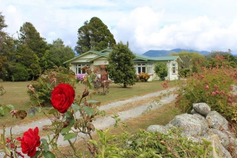 Photo of property in 188 Hamama Road, Takaka, 7183