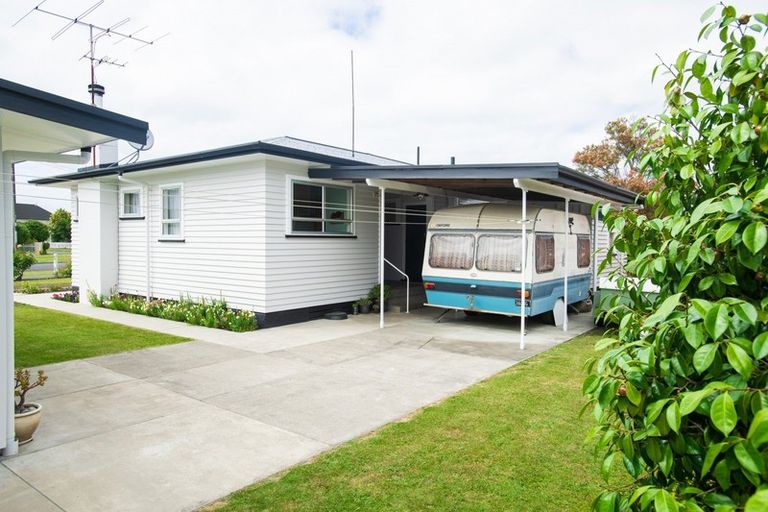 Photo of property in 15 Emily Street, Riverdale, Gisborne, 4010