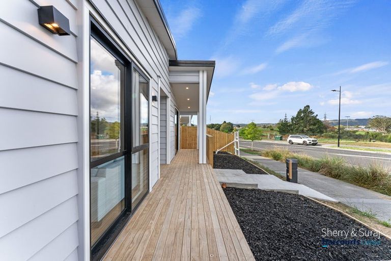 Photo of property in 71 Tributary Parade, Karaka, Papakura, 2113