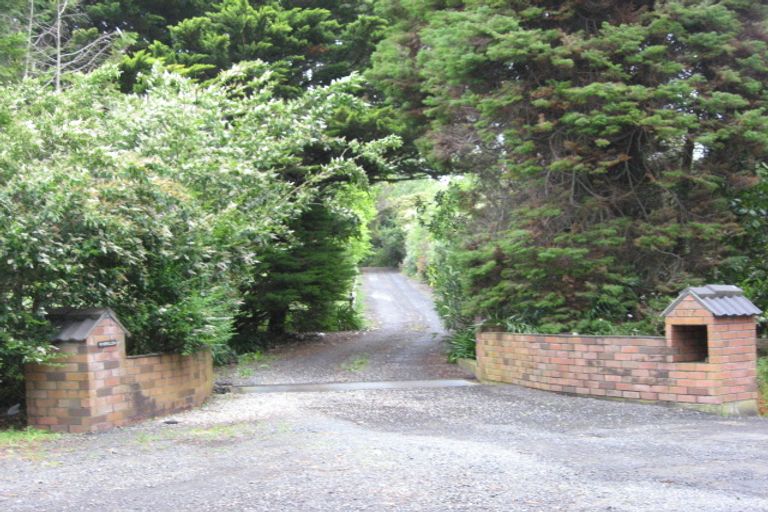 Photo of property in 117 Ponga Road, Opaheke, Papakura, 2584