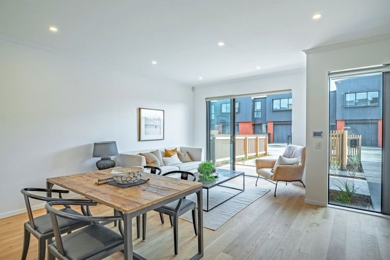 Photo of property in 3 Te One Place, Redwood, Christchurch, 8051