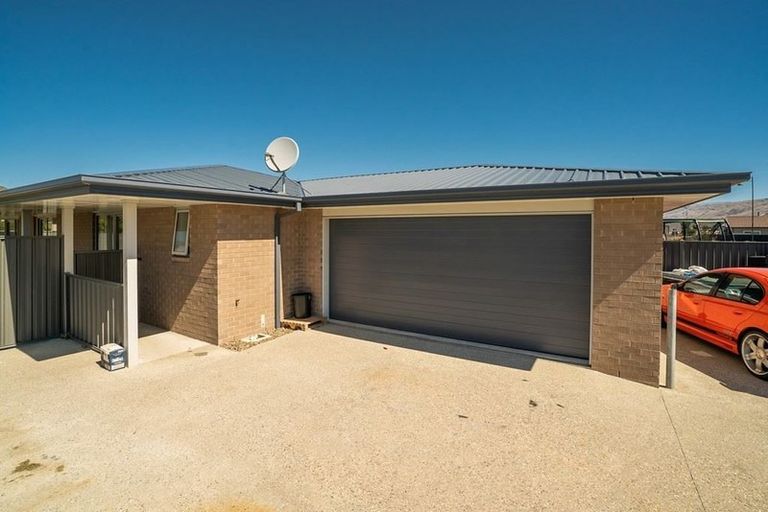 Photo of property in 17 Stowell Drive, Cromwell, 9310