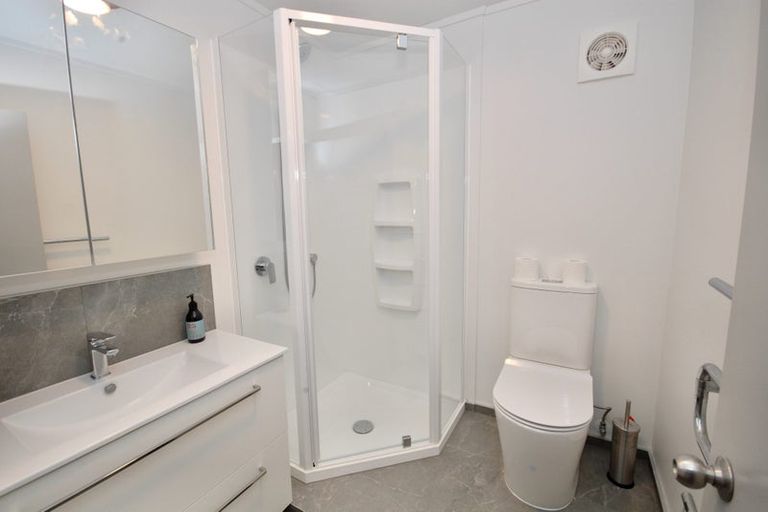 Photo of property in 3/4 Rangitoto Terrace, Milford, Auckland, 0620