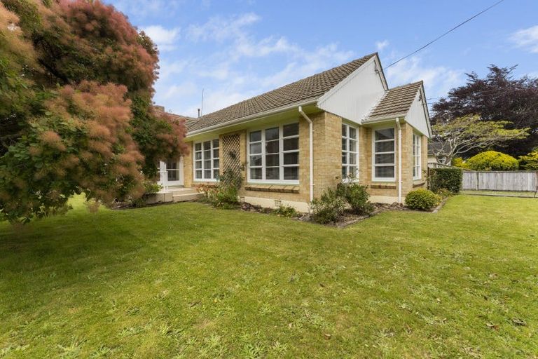 Photo of property in 39 Fraser Crescent, Elderslea, Upper Hutt, 5018