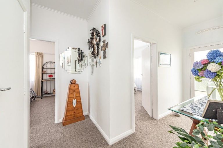 Photo of property in 2 Hodge Place, Aramoho, Whanganui, 4500