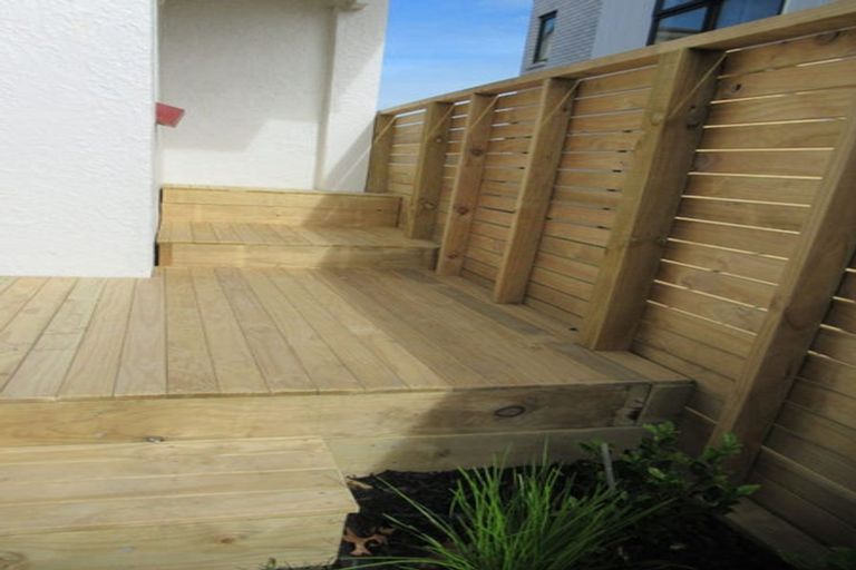 Photo of property in 2 Nikau Street, New Lynn, Auckland, 0600
