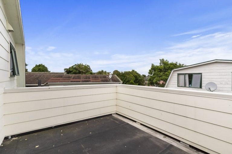 Photo of property in 1/9 Barcroft Place, Clendon Park, Auckland, 2103