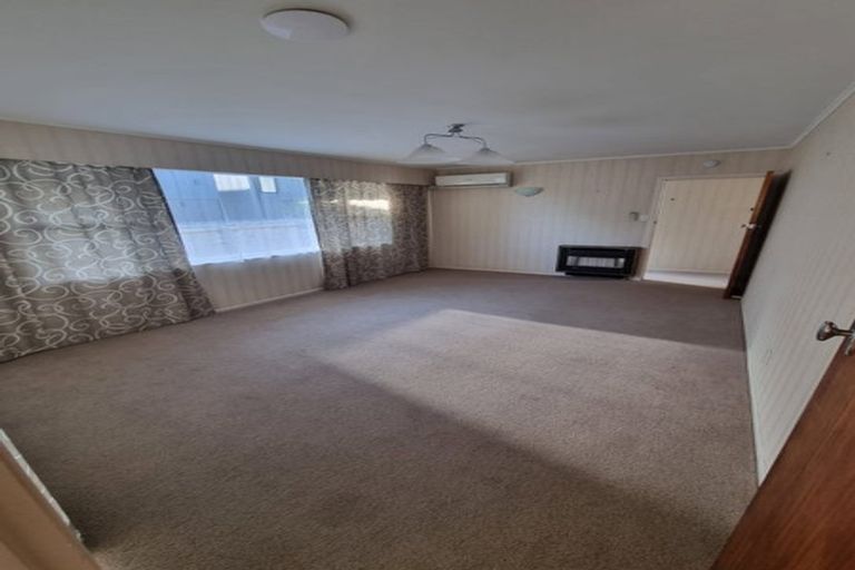 Photo of property in 25 Porutu Street, Fairfield, Lower Hutt, 5011